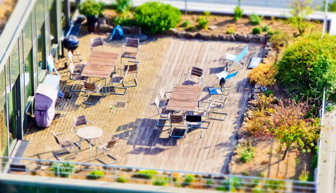 Terrassengestaltung-fuer-Ihren-Garten-001